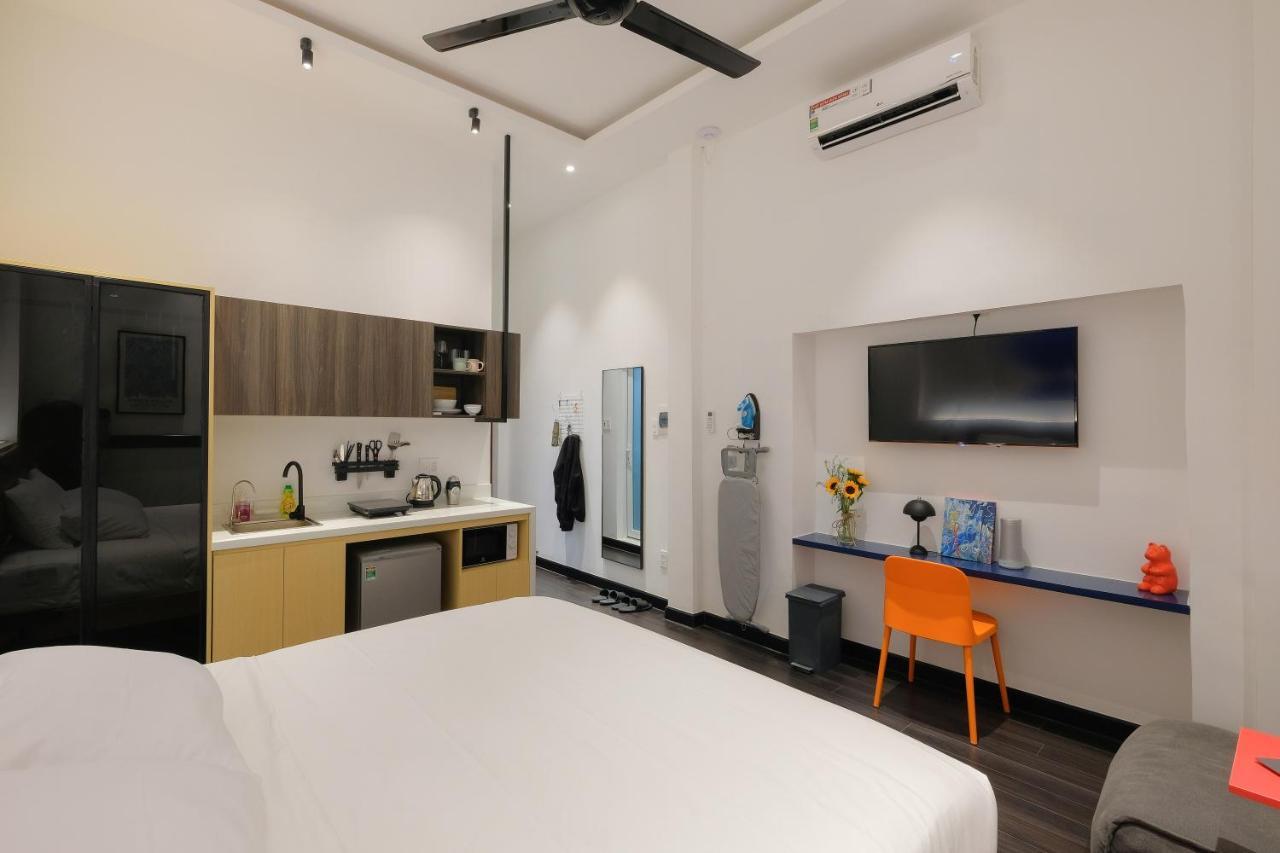Central Studios At Ben Thanh Market By Circadian Ho Chi Minh City Exterior photo